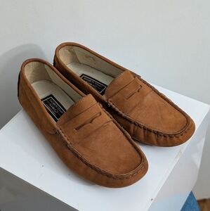 Women's Elizabeth Stuart tan suede loafers driving shoes moccasins size 39. EUC